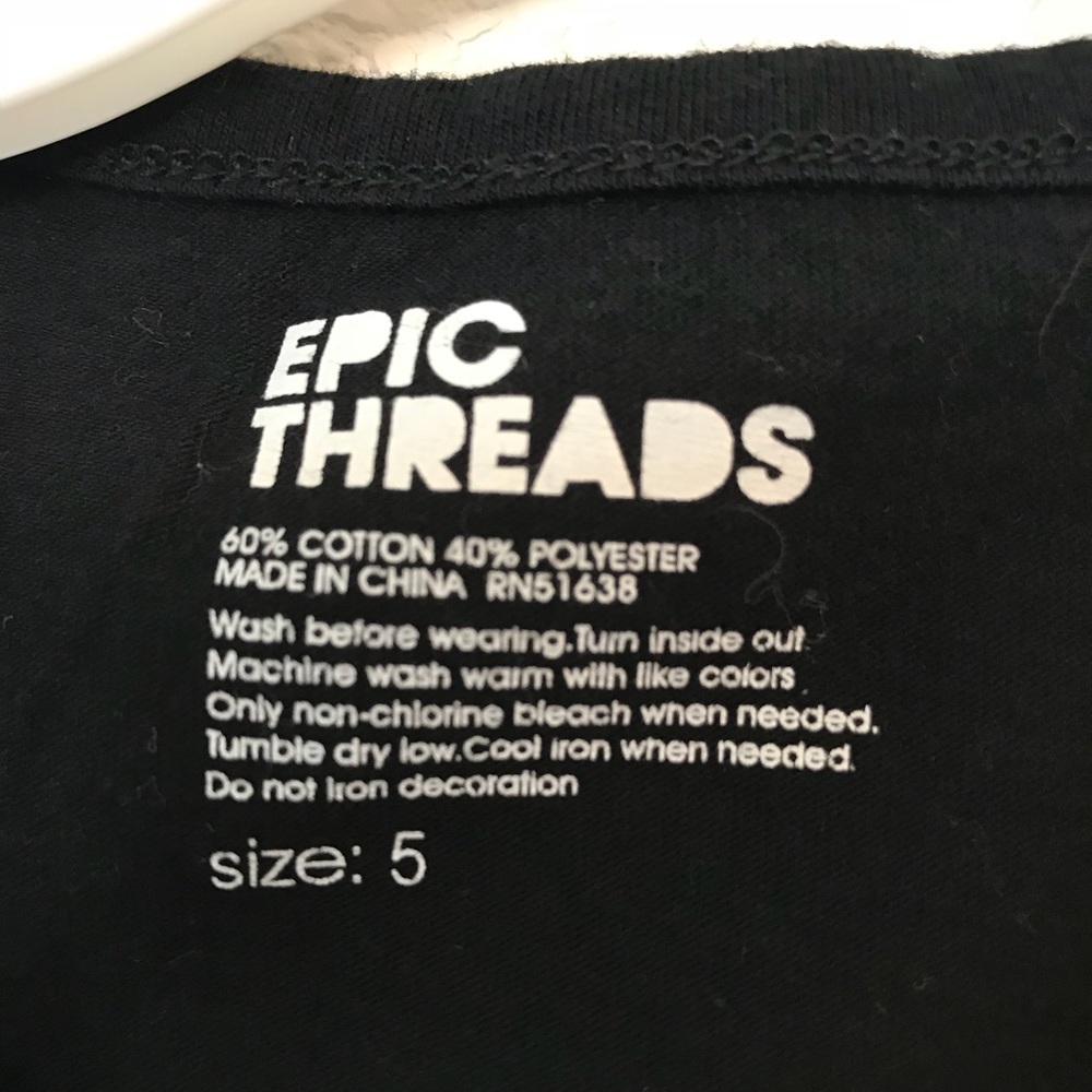 Girls 5T Black Arrows Shirt  - Epic Threads - Picture 2 of 3